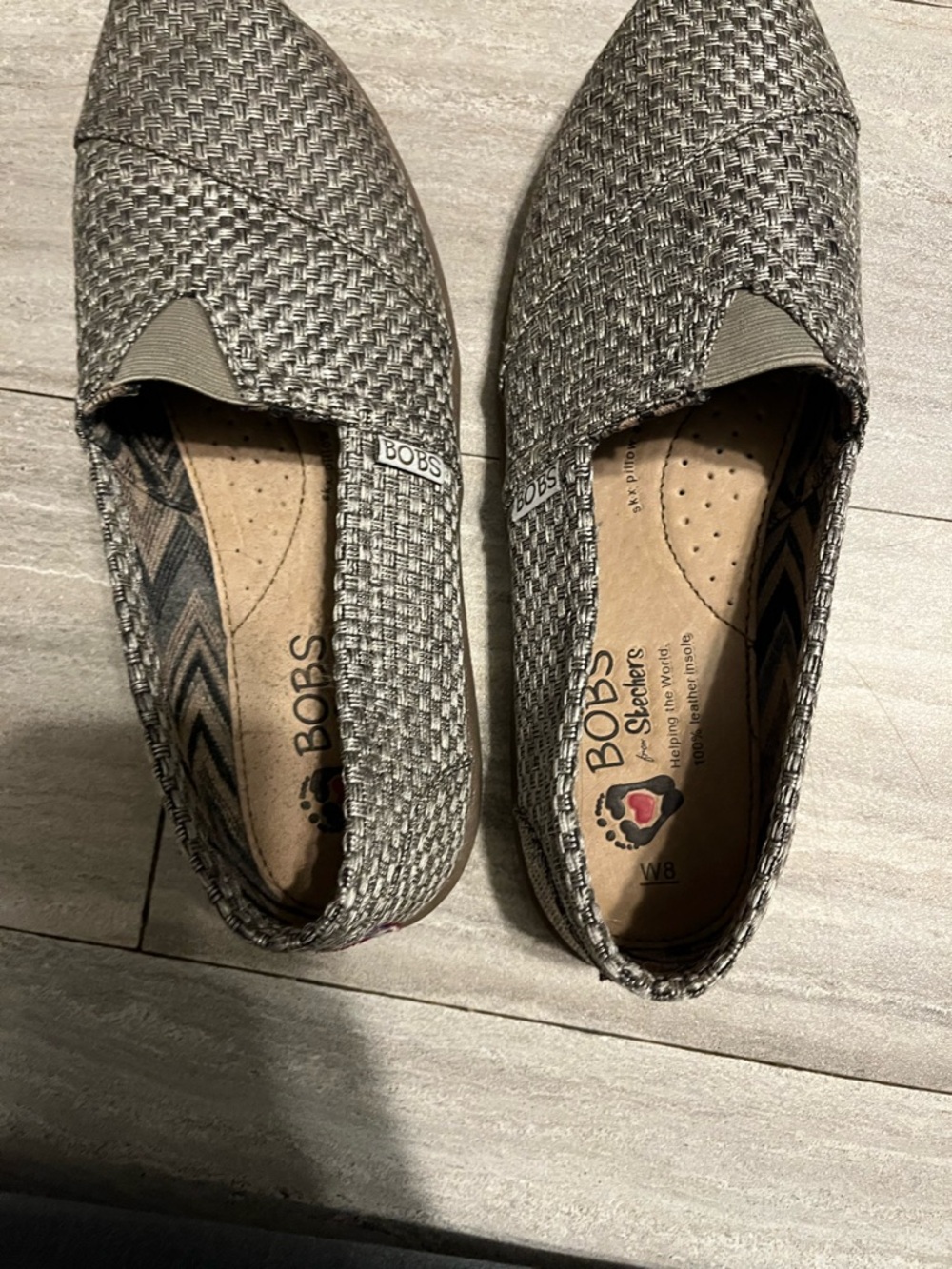 BOBS Skechers Womens Size 8 Woven Silver Gray  Slip On Shoes Flats - Picture 8 of 9